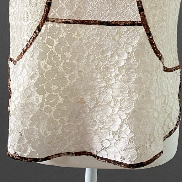 BCBC Maxazari cream lace blouse - Picture 5 of 6